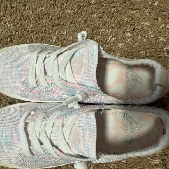 Roxy Tennis Shoe, Size 4, NWOT - Picture 10 of 11